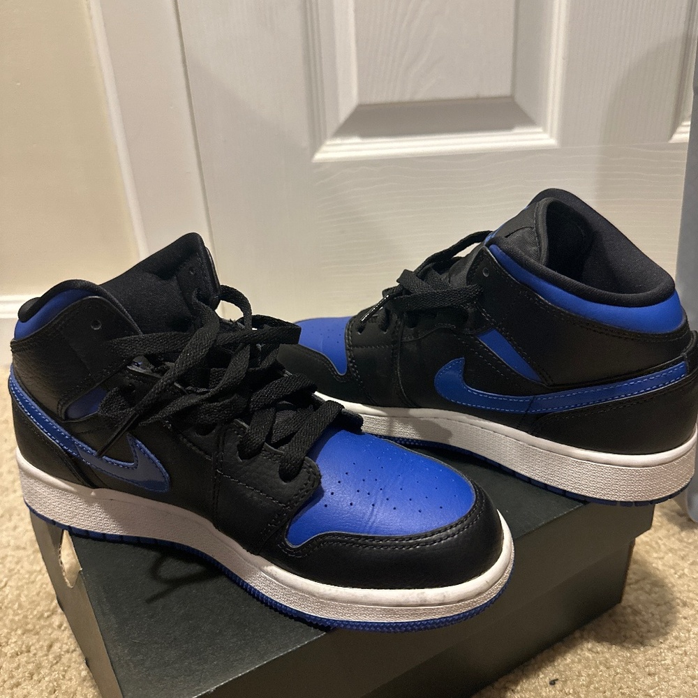 Air Jordan 1 Mid GS